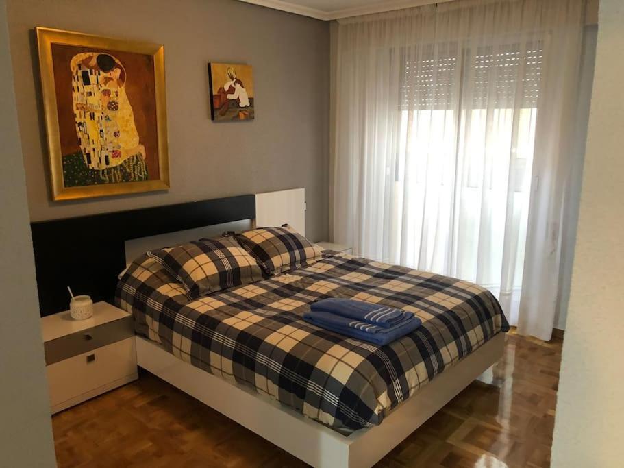 Apartmán Lekker&Vida, Vivienda De Uso Turistico, Centrica, Garaje En El Edificio Valladolid Exteriér fotografie